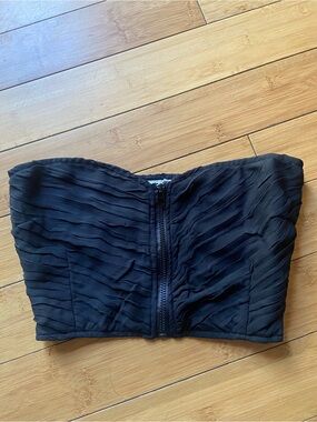 Textured Strapless Black Crop Top with Front Zip